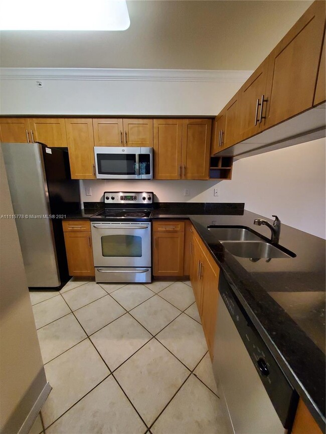 6458 Emerald Dunes Dr Unit 304, Wellington, FL 33411 Condo for Rent