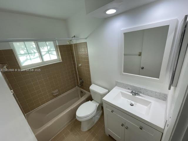Building Photo - $3,595MONTHLY;6802 SW 34TH CT #6802 MIRAMA...