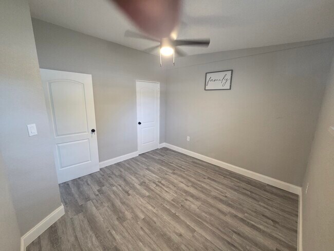 Dormitorio 1 (sin escenificar) - 2410 11th St