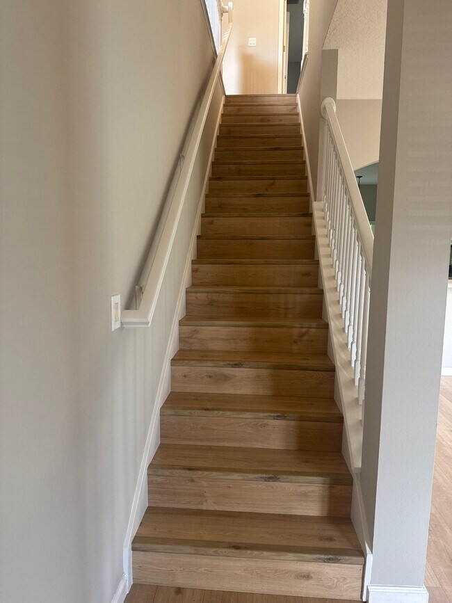 Foto del edificio - 16089 Old Ash Loop