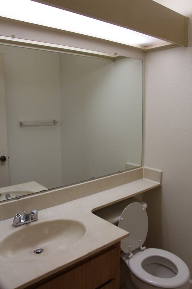 Building Photo - Ardenwood Single family 3 bedroom 2.5 bath...