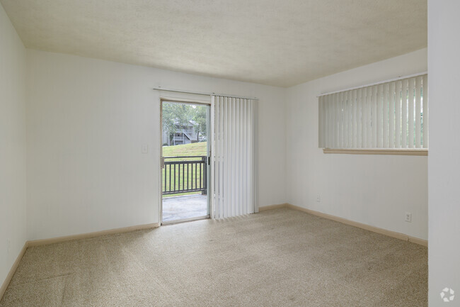 1BR, 1BA - 764SF - Bedroom - Waters Edge Apartments