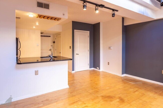 Building Photo - 1225 13th St NW