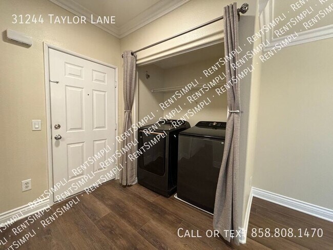 Building Photo - Sparkling 2 BR 2 BA Home for Lease!