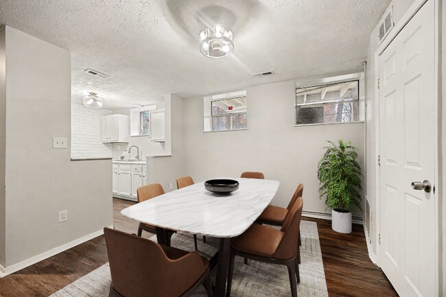 Foto del edificio - 566 Glenwood Ave