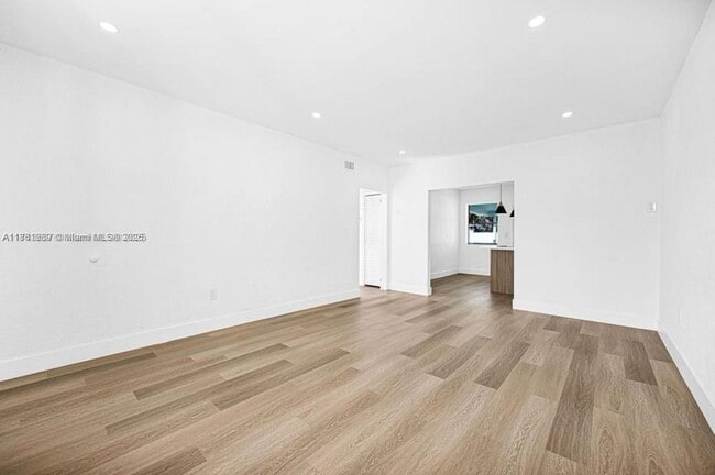 Building Photo - 1031 NW 108th Terrace