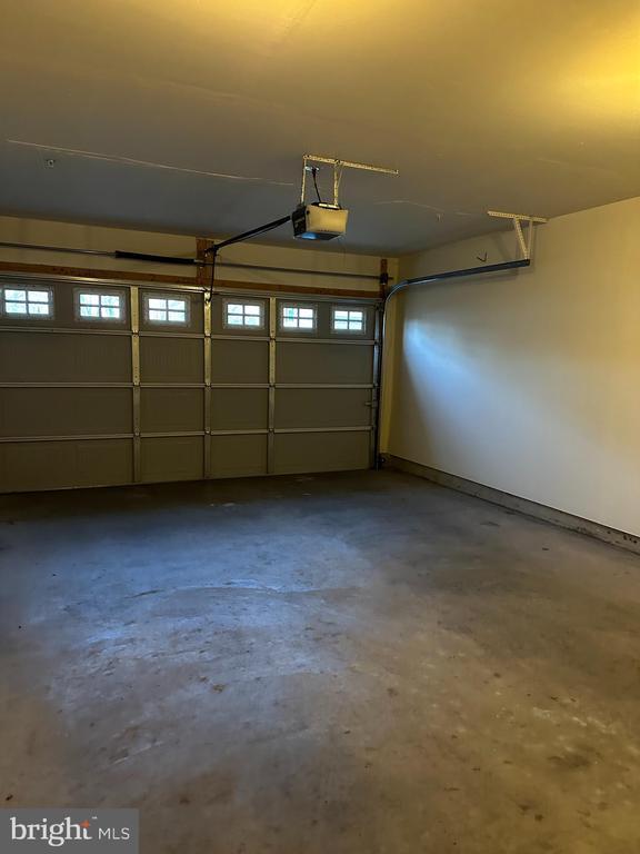 Building Photo - 509 S Twin Lakes Blvd