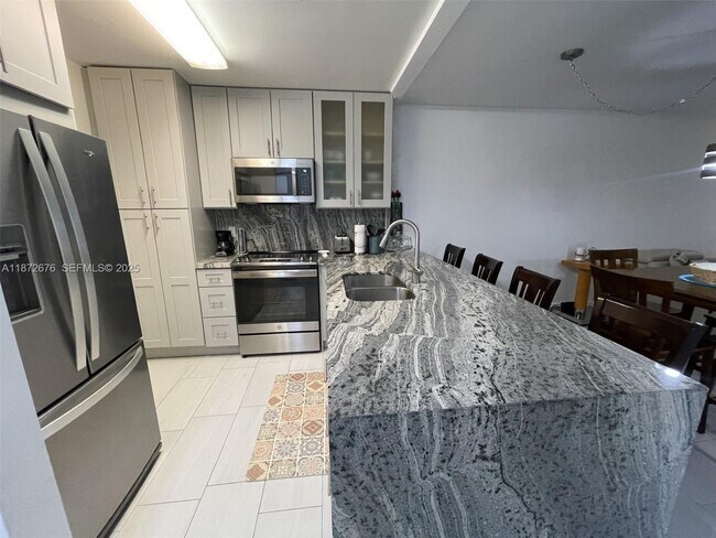 Foto del edificio - 5103 NW 35th St