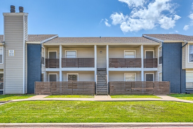 Building Photo - The Leighton Apartments