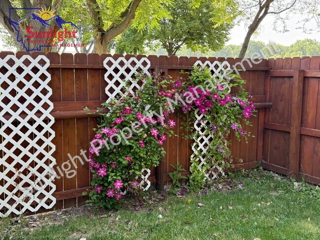 Foto del edificio - Updated Mobile Home for Rent - Peaseful Co...