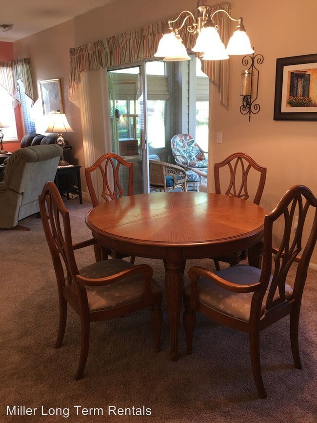 Foto del edificio - 2 br, 2 bath House - 5 Broughton Court