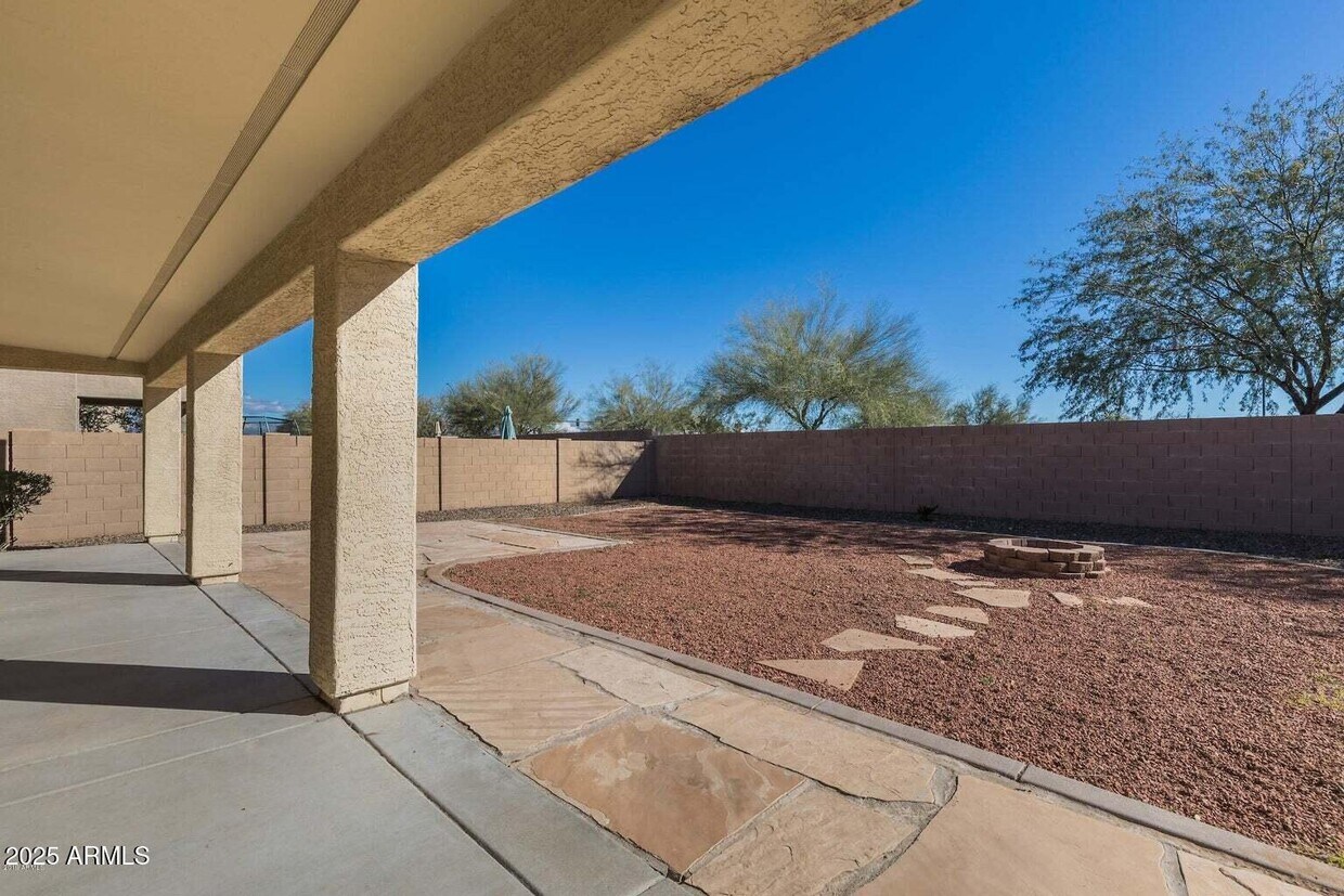 Foto del edificio - 23409 N 25th Terrace