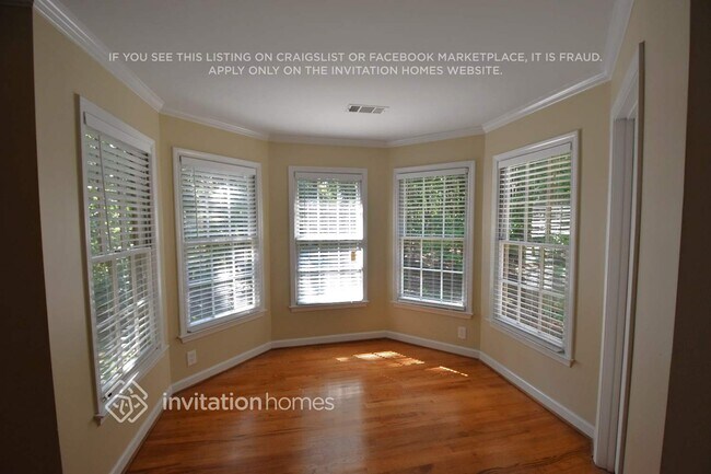Foto del edificio - 4885 Leeds Ct