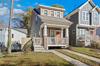 Building Photo - 901 Linwood Ave