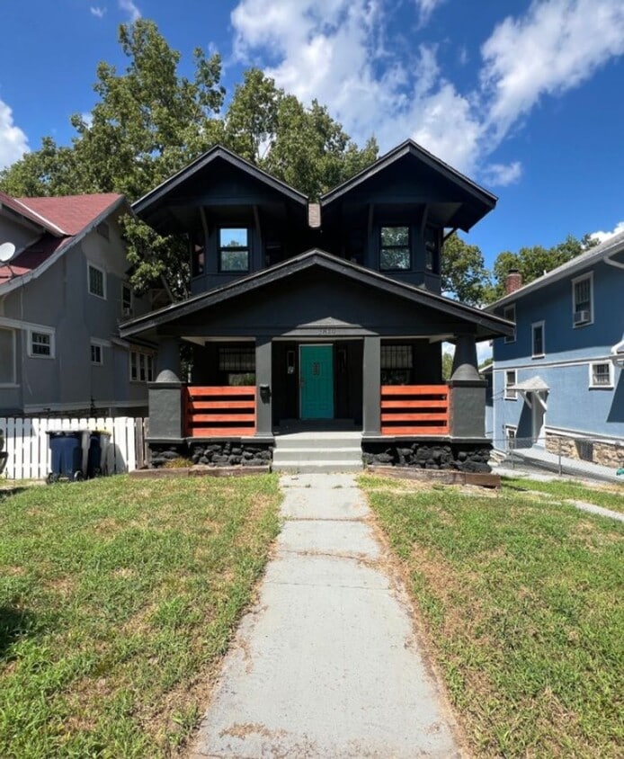 Foto principal - Spacious 5 Bed, 2.5 Bath in the heart of K...