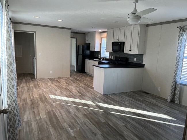 Building Photo - 151 Donald Ave