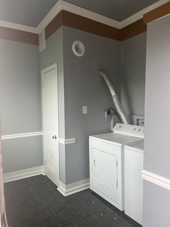 Foto del edificio - 4200 Deer Park Rd