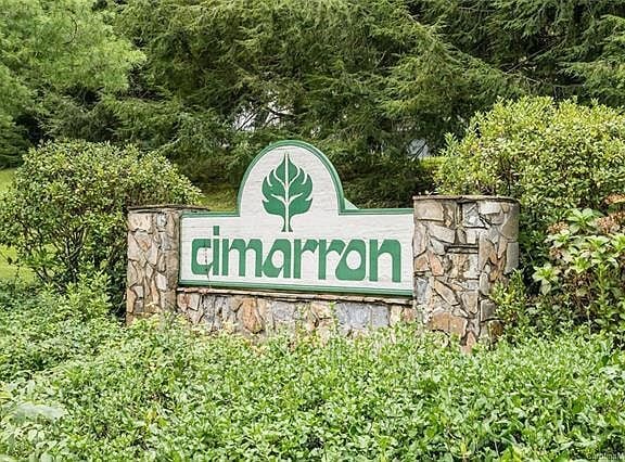 Cimarron, homes, duplexes and townhomes - 124 Cimarron Dr