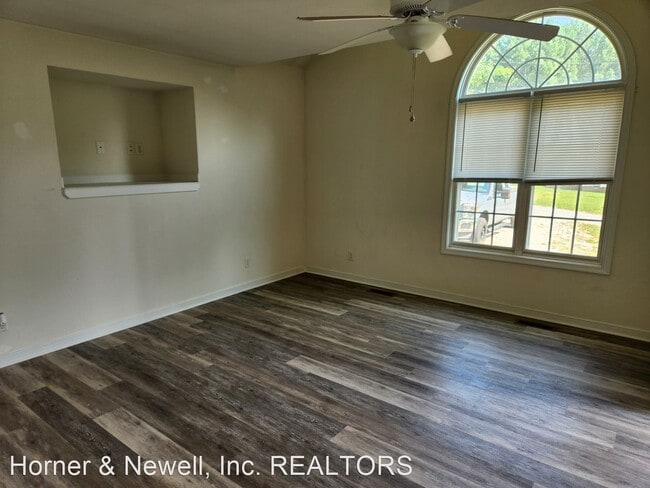 Building Photo - 3 br, 2 bath House - 138 Gene Road
