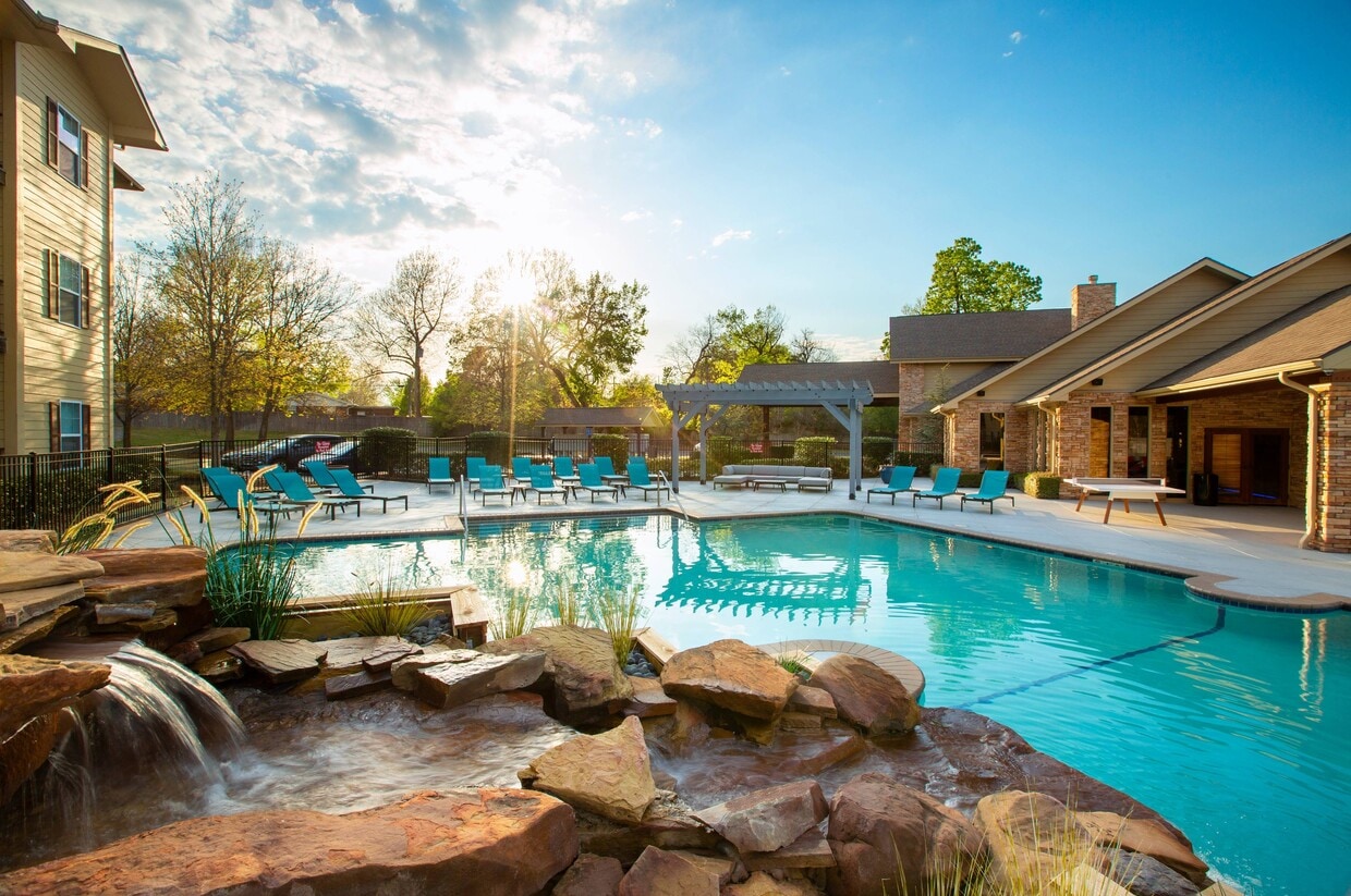 Resort Style Pool - The Flats at Norman
