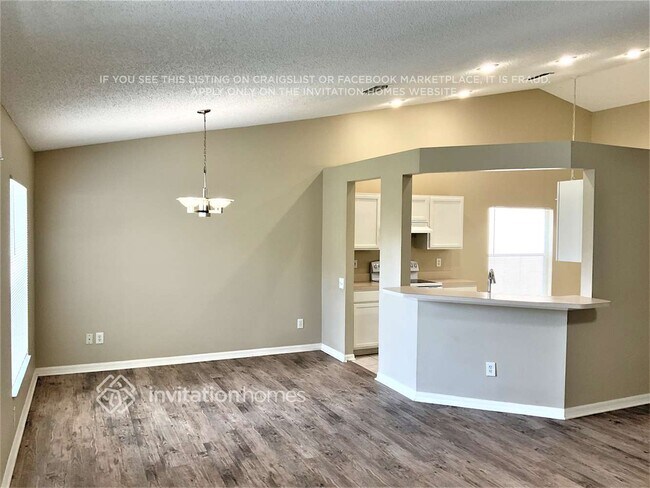 Building Photo - 12237 Dawn Vista Dr