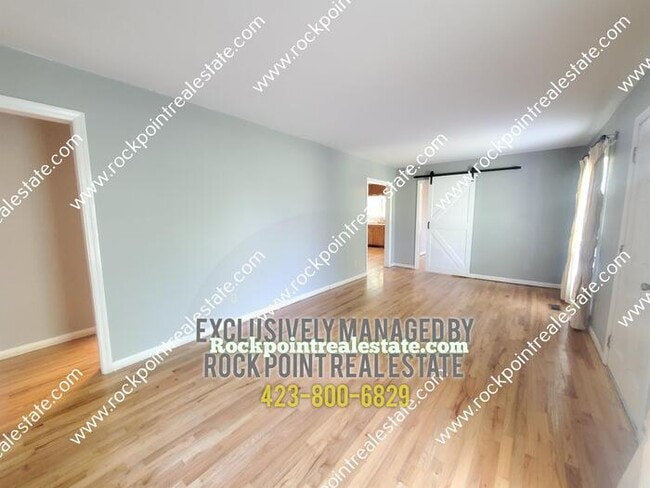 Building Photo - Charming Home with Lots of Updates!