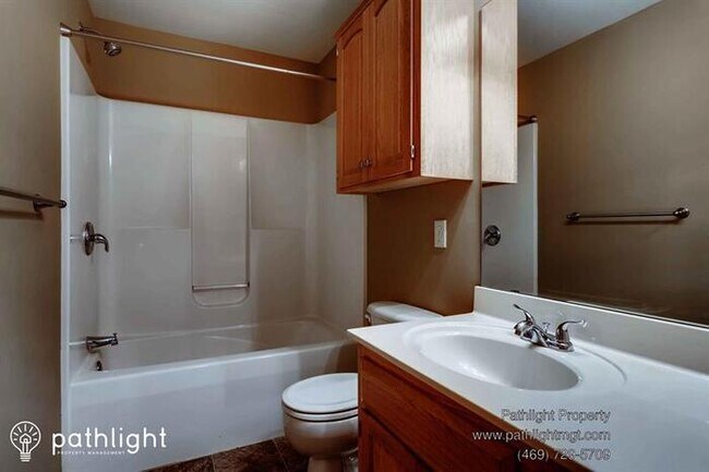 Building Photo - 1205 Olivia St SE, New Prague, MN, 56071