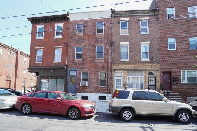 Building Photo - 1527 S 10th St