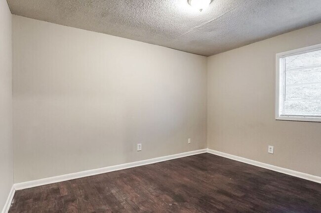 Foto del edificio - 712 47th St N