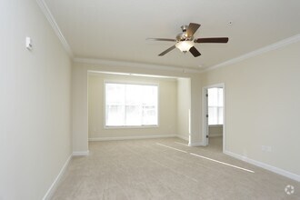 Interior Photo - Dilworth