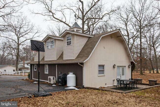 Foto del edificio - 6605 Ellenwood Dr