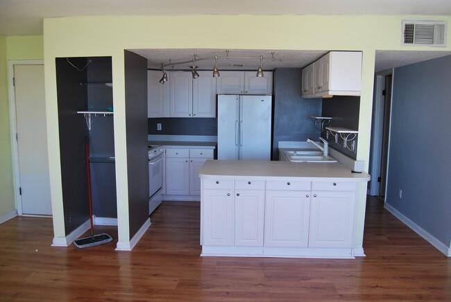 Building Photo - Waterfront Beauty with Sunset Views