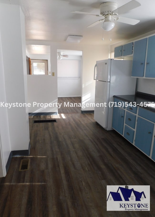Building Photo - Cute House with 2 Bedrooms/1 Bathroom with...