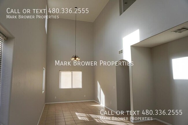Building Photo - 41260 N Cambria Dr