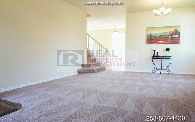 Foto del edificio - MOVE IN READY! Gorgeous 4 Bedroom! Upgrade...