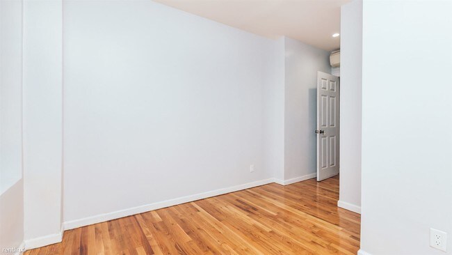 Building Photo - 306 Jefferson St