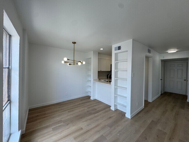 Building Photo - 5510 Boca Raton Blvd