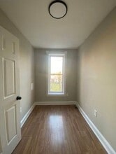 Building Photo - 1719 N Regester St