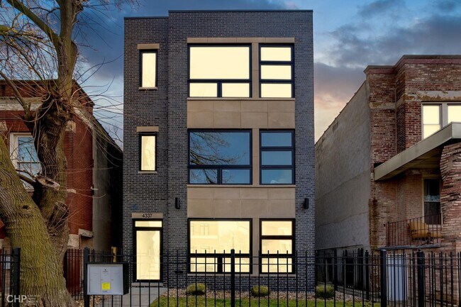Foto del edificio - 4337 S Berkeley Ave