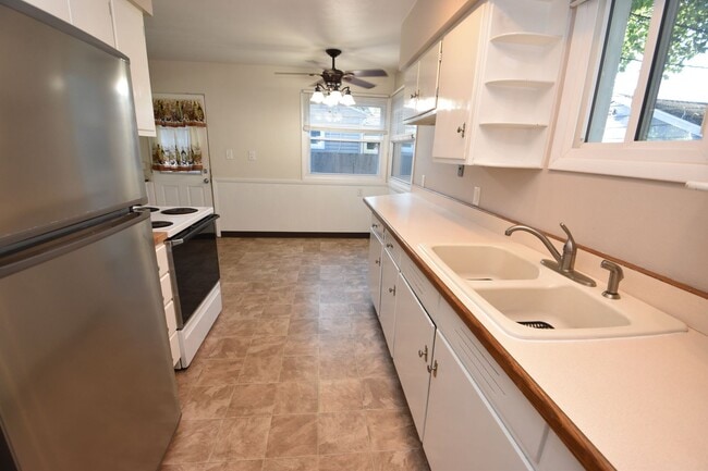 Foto del edificio - Cute Edison Park Home in South Bend IN