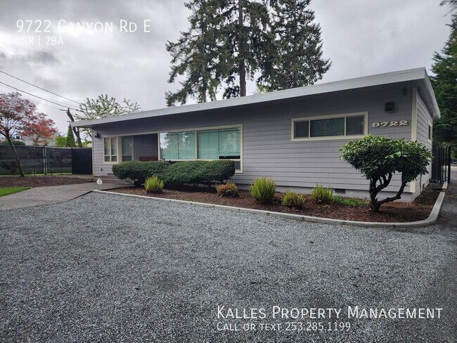 Building Photo - **$250 Move In Special**Beautiful gated 3 ...