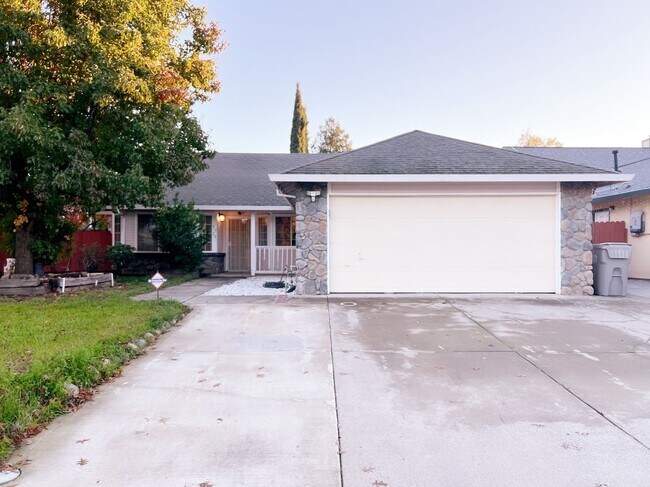 Foto del edificio - 5920 Laguna Ranch Cir