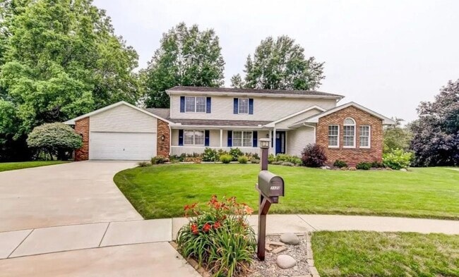 Building Photo - 3120 Kensington Dr