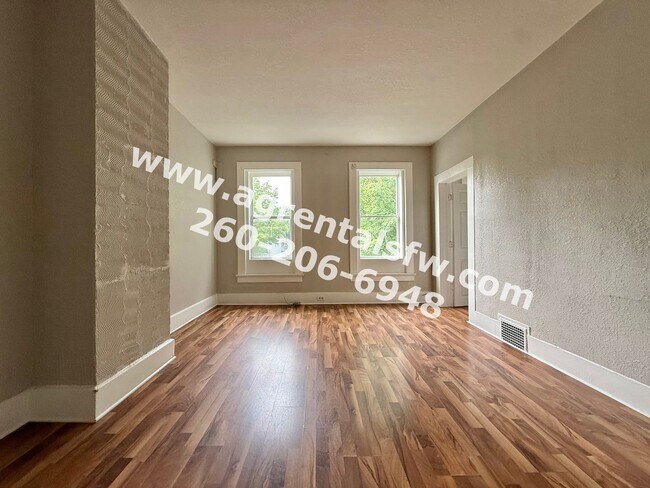 Foto del edificio - 310 W Dewald St
