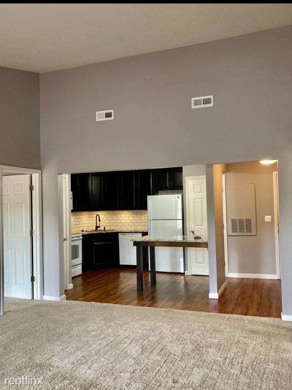 Building Photo - 2 br, 2 bath Condo - 2311 Kratky Rd C Unit C