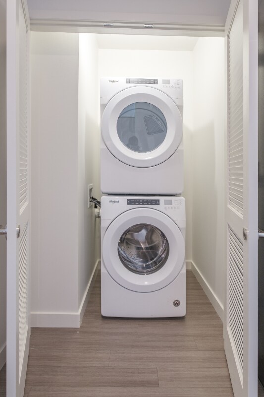 Foto del edificio - 1184 S Indiana Ave