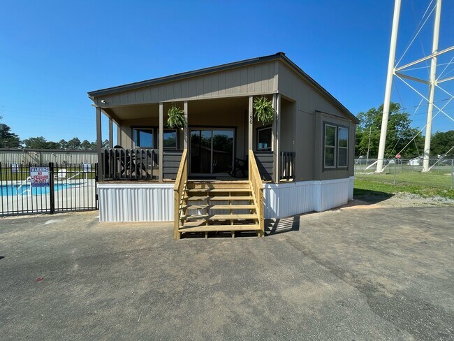 Casa Club - Crumley Farms