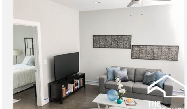 Building Photo - 2626 N Rockwell St