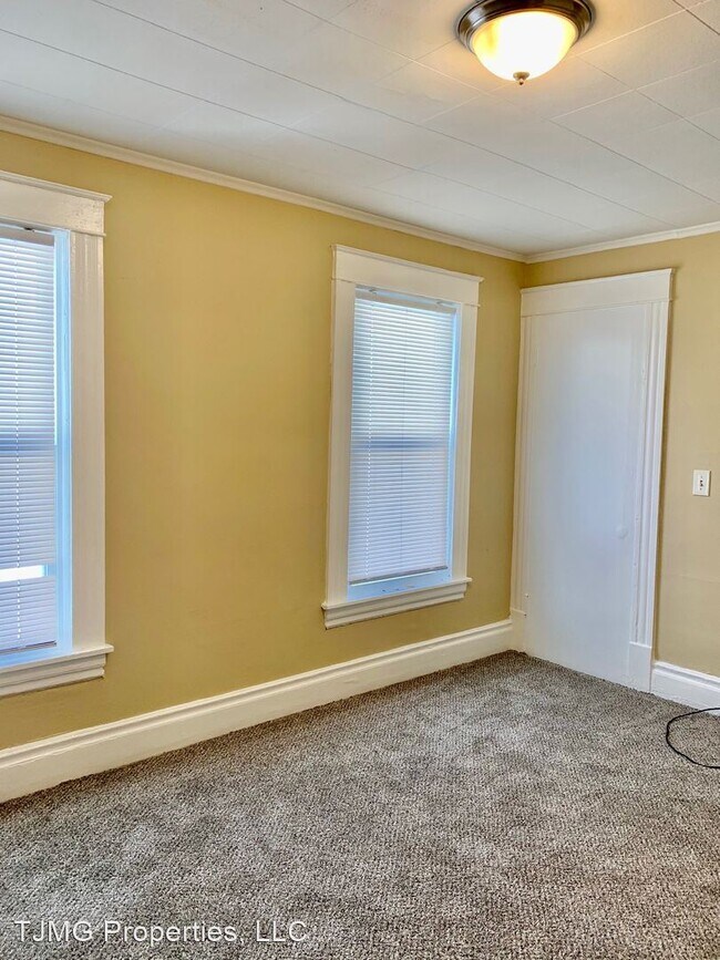Building Photo - 3 br, 1 bath House - 419 S Alvord St