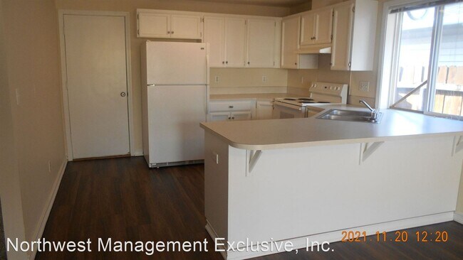Foto del edificio - 3 br, 2 bath House - 16814 NE 20th St.